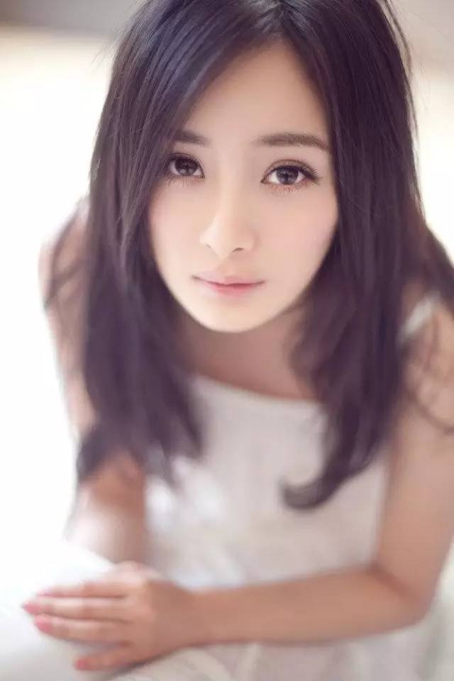伊人，黄色直播